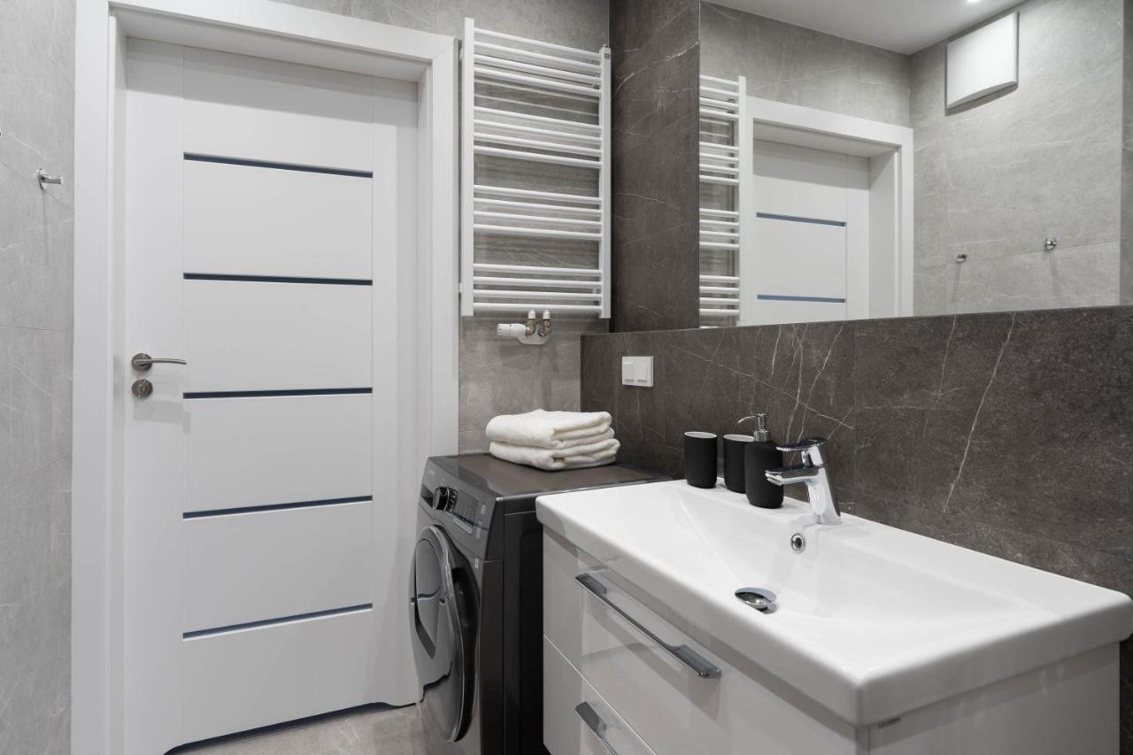 Apartamento Ina Rent - Przystan Letnica Gdansk Exterior foto